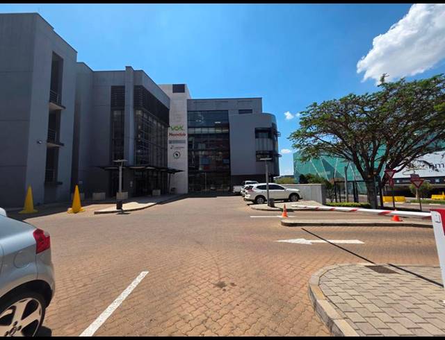 BUSINESS PROPERTY TO RENT IN MENLYN